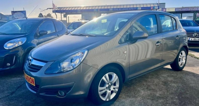 Opel Corsa 1,2 85 CH EDITION 111 / CLIM / 5 PORTES / MOTEUR A CHAINE  occasion � Berck - photo n�2