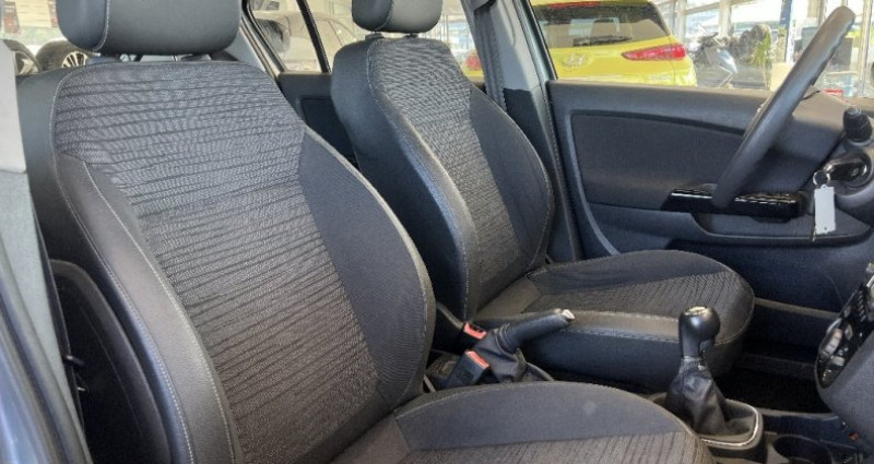 Opel Corsa 1.2 - 85 ch Twinport Graphite 5P  occasion � CREUZIER LE VIEUX - photo n�7