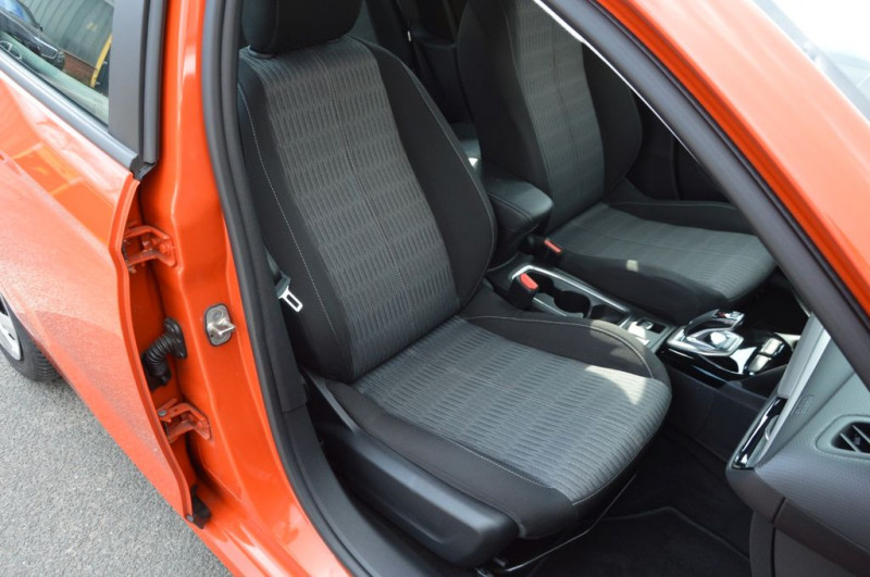 Opel Corsa 1.2 Turbo 100 ch BVA  occasion  Beaupuy - photo n5