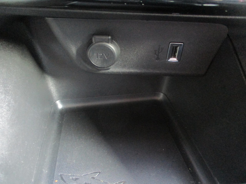 Opel Corsa 1.2 Turbo 100 ch BVA8 Edition  occasion  Le Born - photo n3