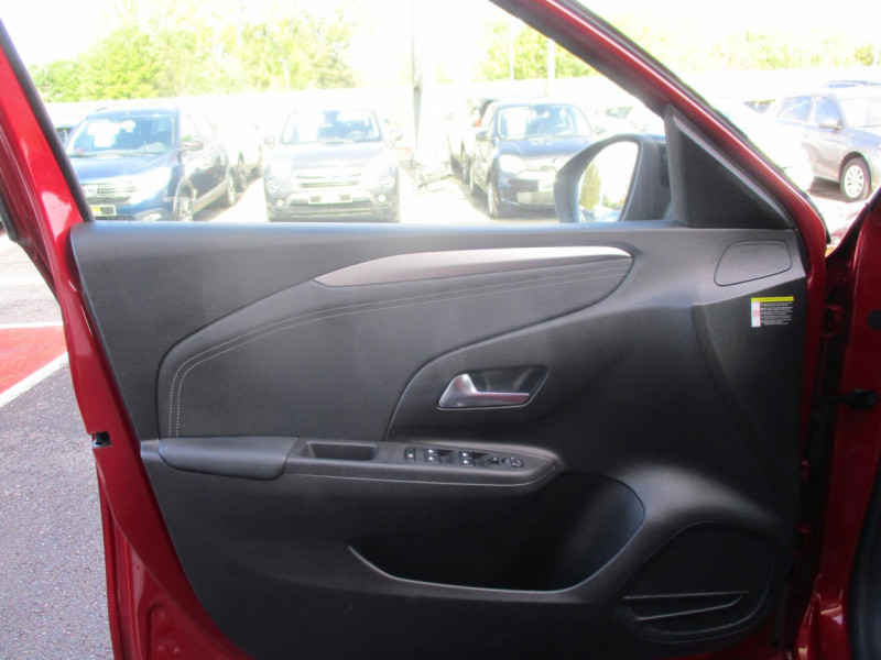 Opel Corsa 1.2 Turbo 100 ch BVA8 Edition  occasion  Le Born - photo n13