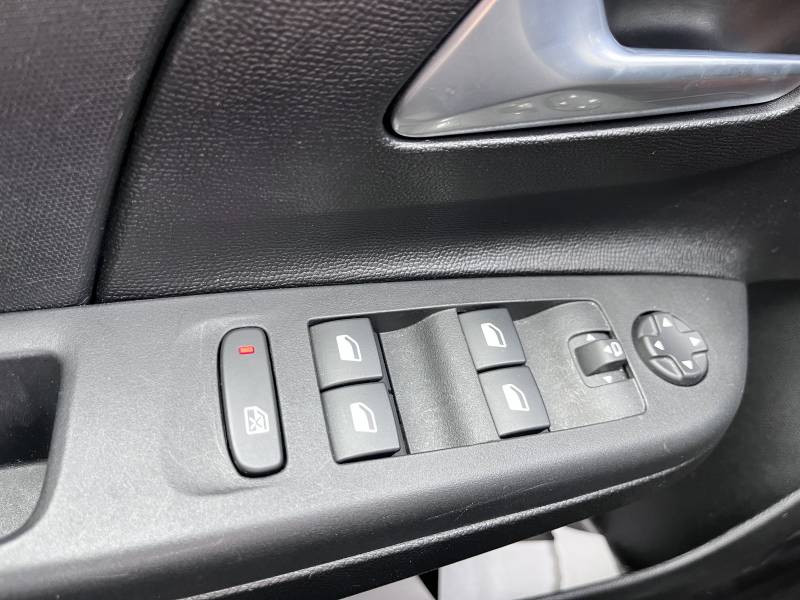 Opel Corsa 1.2 Turbo 100 ch BVA8 Edition  occasion � Dax - photo n�12