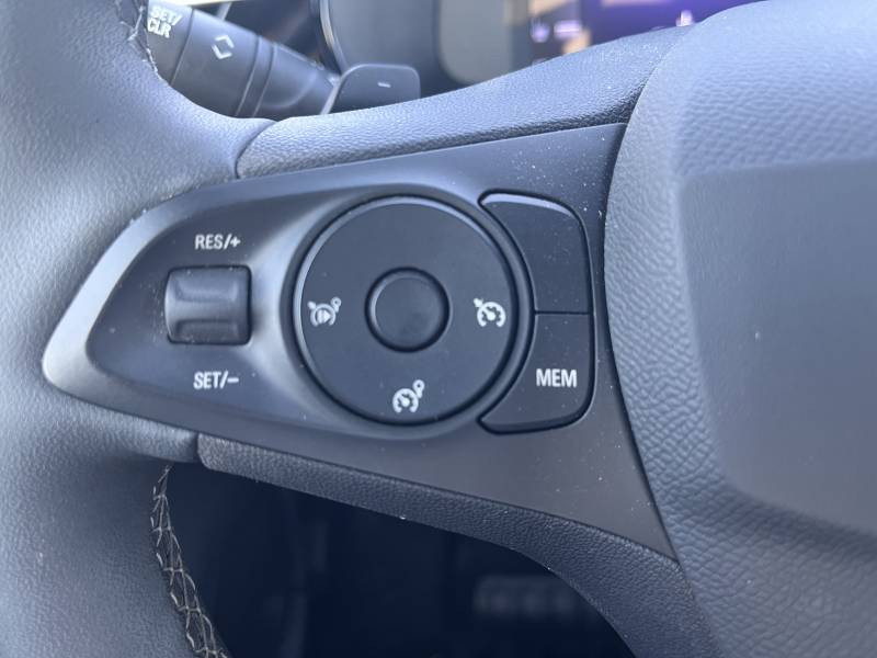 Opel Corsa 1.2 Turbo 100 ch BVA8 GS  occasion � Dax - photo n�10