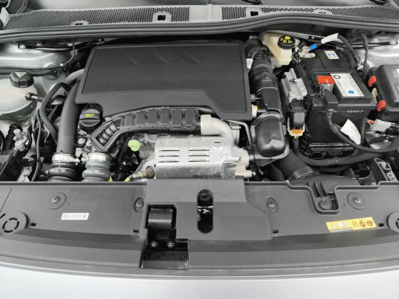 Opel Corsa 1.2 Turbo 100 ch BVM6 Elegance  occasion  Bziers - photo n7