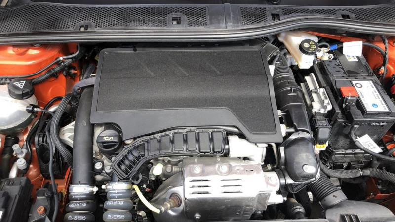 Opel Corsa 1.2 Turbo 100 ch BVM6 Elegance  occasion  LA VALETTE DU VAR - photo n7