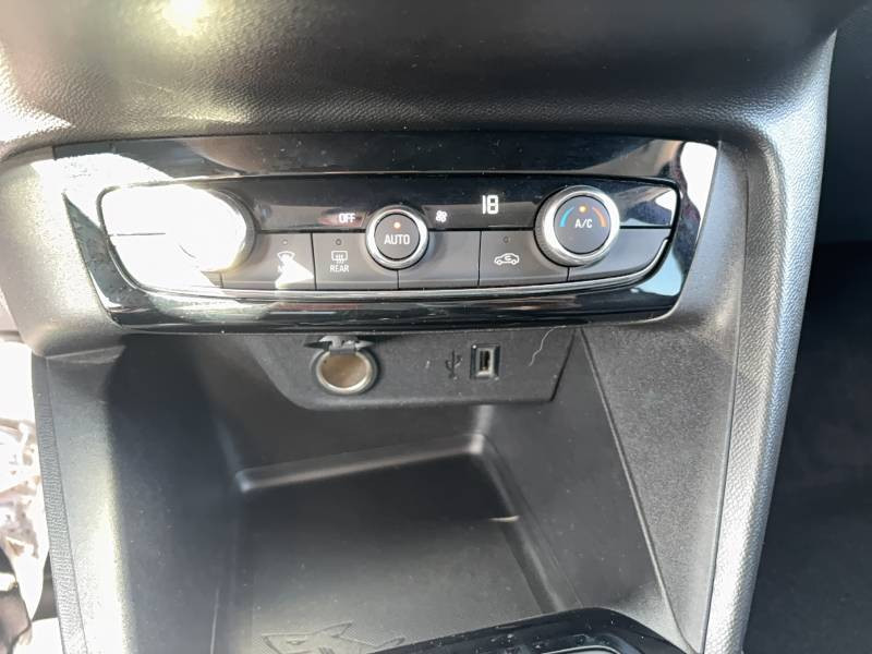 Opel Corsa 1.2 Turbo 100 ch BVM6 Elegance  occasion  Libourne - photo n17
