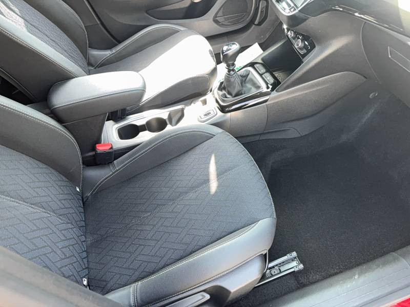 Opel Corsa 1.2 Turbo 100 ch BVM6 Elegance  occasion  Libourne - photo n12