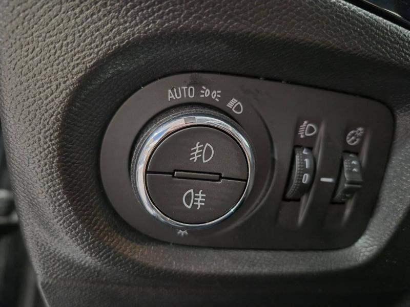 Opel Corsa 1.2 Turbo 100 ch Edition BVA8  occasion  Chaumont - photo n18