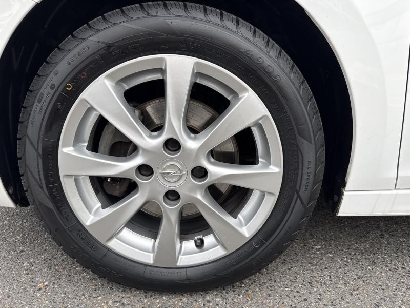 Opel Corsa 1.2 Turbo 100ch Edition BVA  occasion  Vert-Saint-Denis - photo n9