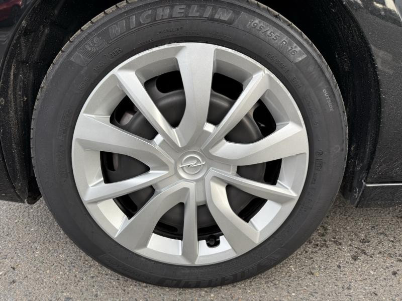 Opel Corsa 1.2 Turbo 100ch Edition BVA8  occasion � Vert-Saint-Denis - photo n�9