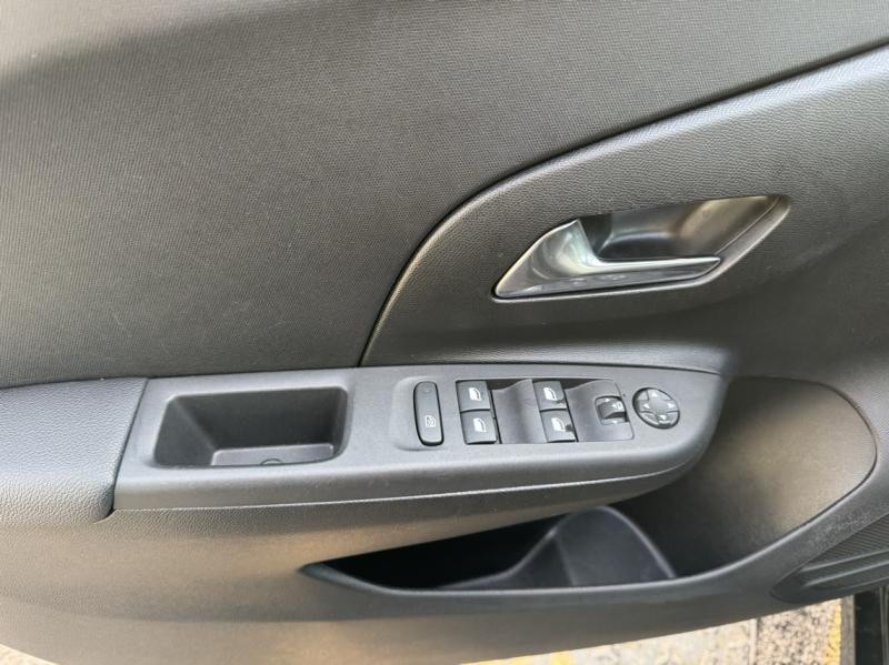 Opel Corsa 1.2 Turbo 100ch Edition BVA8  occasion � Sens - photo n�10