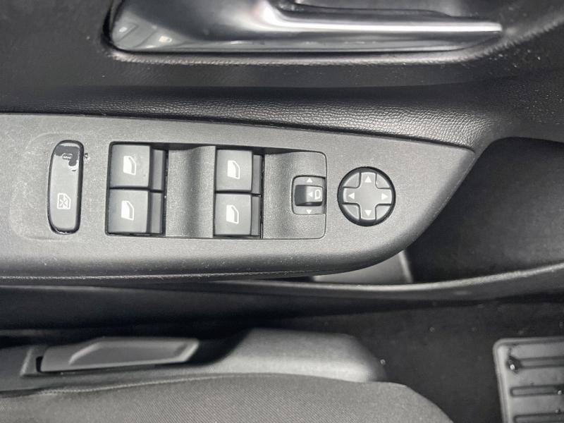 Opel Corsa 1.2 Turbo 100ch Edition  occasion � Barberey-Saint-Sulpice - photo n�18