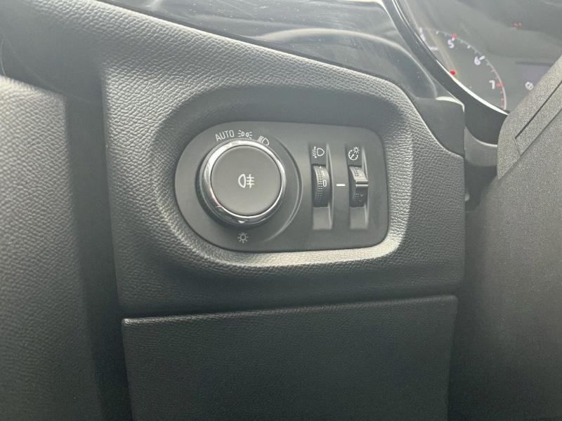 Opel Corsa 1.2 Turbo 100ch Edition  occasion � Barberey-Saint-Sulpice - photo n�17