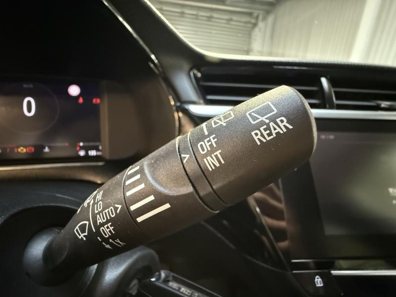 Opel Corsa 1.2 Turbo 100ch Elegance  occasion � Brie-Comte-Robert - photo n�17