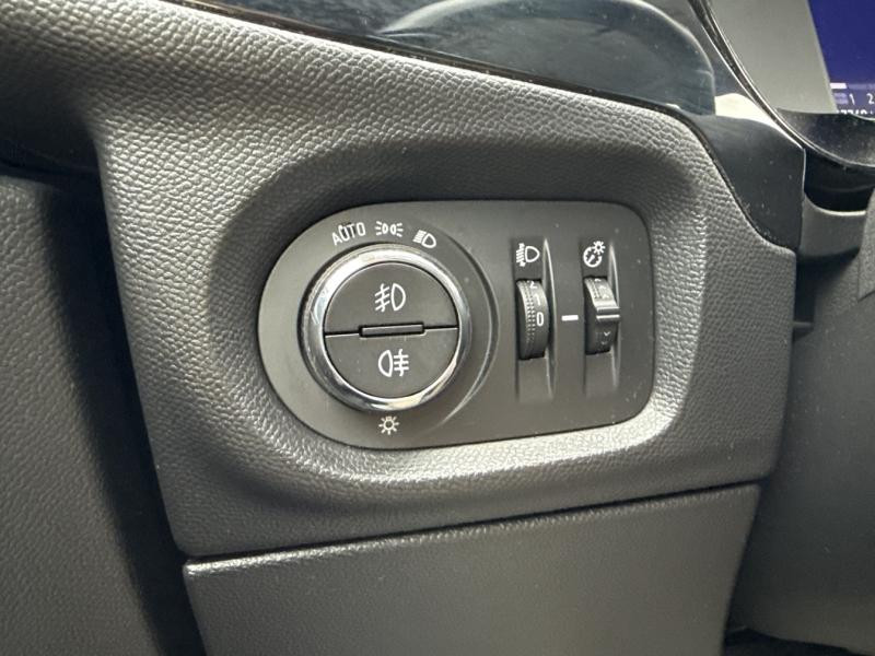 Opel Corsa 1.2 Turbo 100ch Elegance  occasion � Vert-Saint-Denis - photo n�18