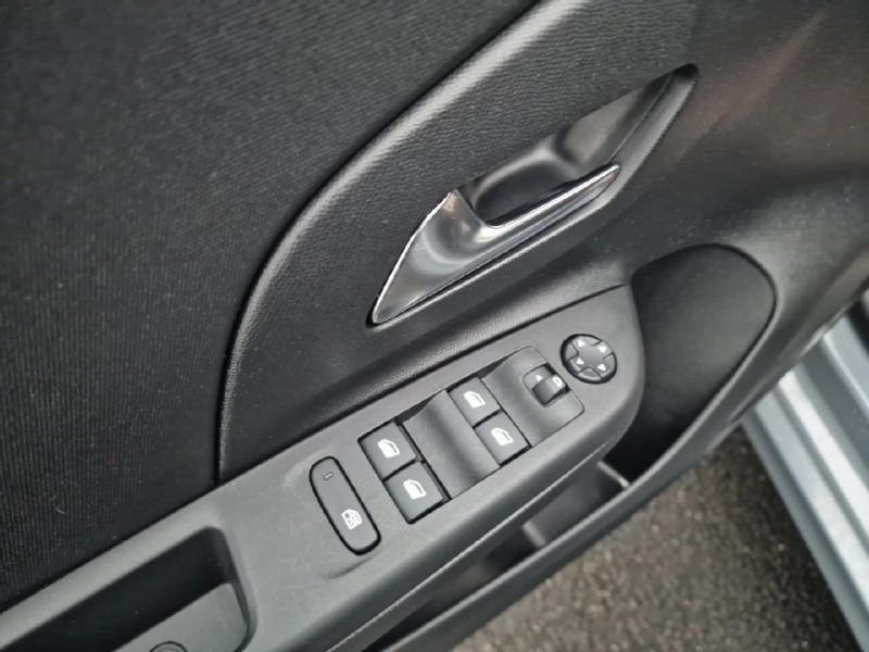 Opel Corsa 1.2 Turbo 100ch  occasion � Le Mans - photo n�12