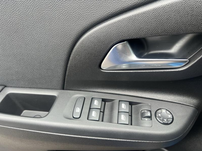 Opel Corsa 1.2 Turbo Hybrid 110ch Colour Edition e-DCT6  occasion  Auxerre - photo n20