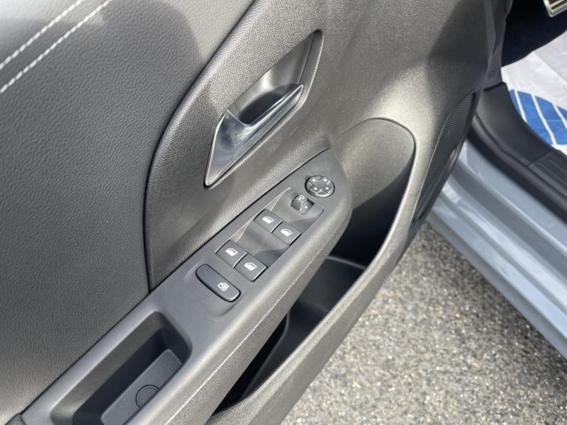 Opel Corsa 1.2 Turbo Hybrid 136ch GS e-BVA6  occasion  Corbeil-Essonnes - photo n18