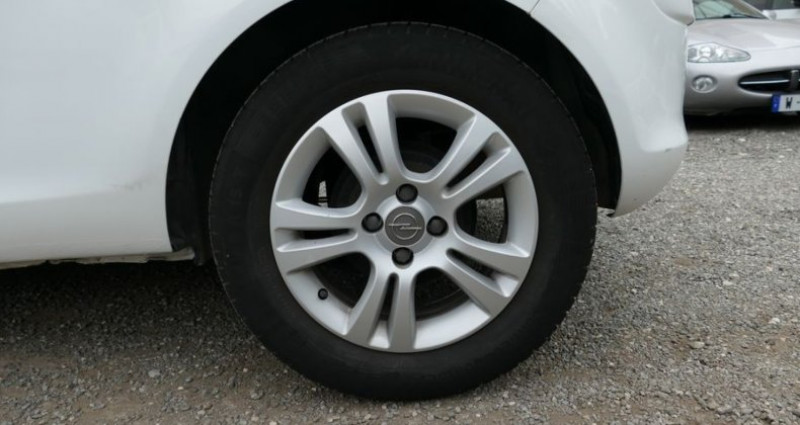 Opel Corsa 1.2 TWINPORT 85 Ch GRAPHITE BVM5  occasion  LA CIOTAT - photo n4