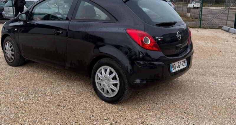 Opel Corsa 1.2 Twinport Cosmo  occasion � Marsannay la côte - photo n�2