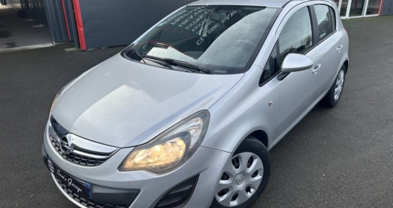 Opel Corsa 1.2 Twinport Essentia 5p 2014  occasion � Saint Berthevin - photo n�2