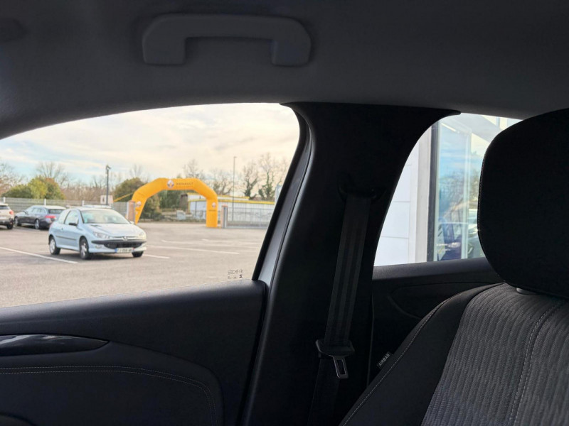 Opel Corsa 1.2i  75 BERLINE Elegance Business  occasion &agrave; Bessi�res - photo n&deg;3