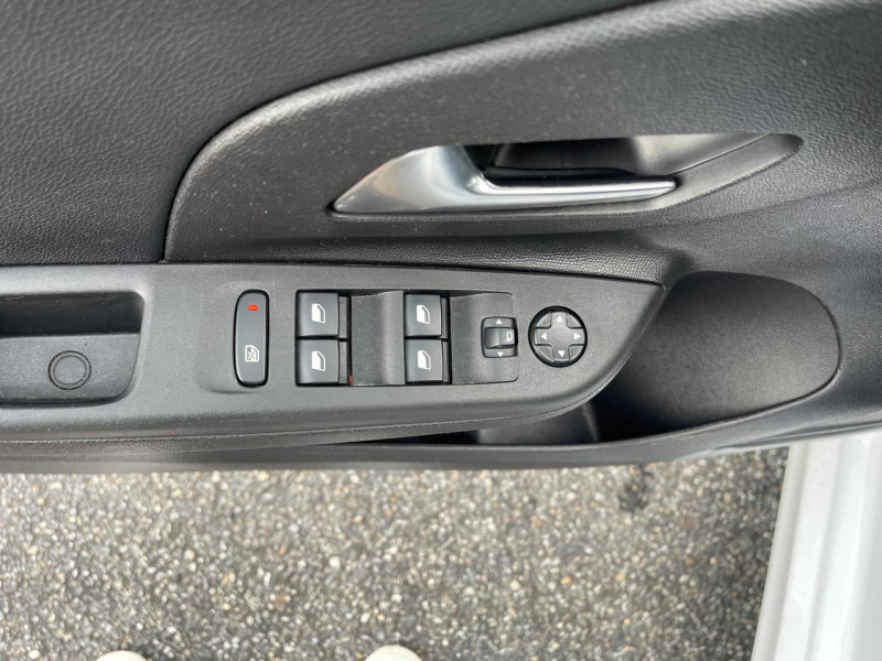 Opel Corsa 1.2i Turbo - 100 S&S - BVA  F BERLINE Edition Business  occasion � Bessi�res - photo n�11
