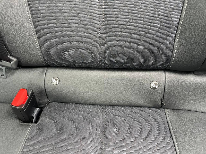 Opel Corsa 1.2i Turbo - 100 S&S -  Elegance  occasion � Bessi�res - photo n�12