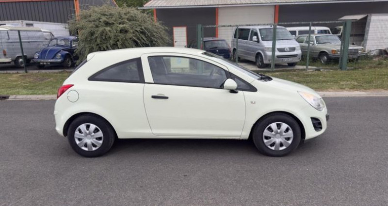 Opel Corsa 1.2i Twinport D BERLINE Color Edition PHASE 2  occasion  Boissy-le-Châtel - photo n4