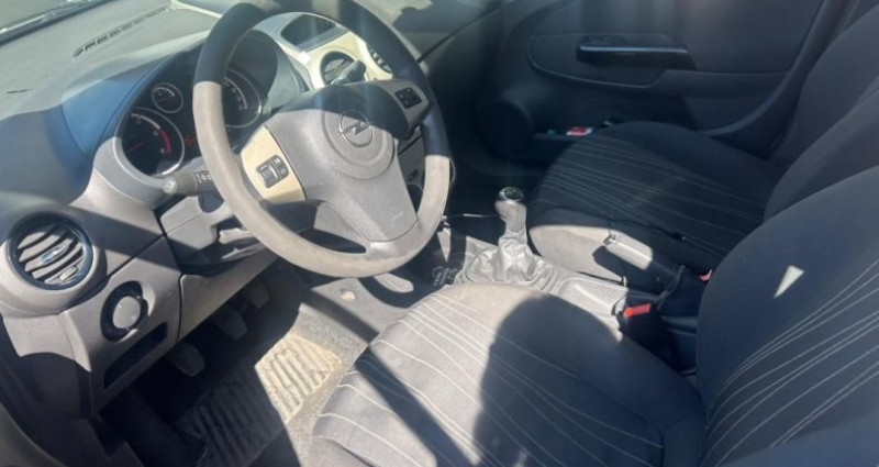 Opel Corsa 1.3L 75CH COSMO CHAINE DE DISTRIBUTION NEUVE   CLIMATISATION  occasion  Le Versoud - photo n7