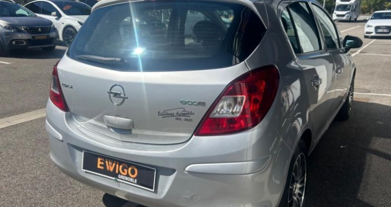 Opel Corsa 1.3L 75CH COSMO CHAINE DE DISTRIBUTION NEUVE   CLIMATISATION  occasion  Le Versoud - photo n4