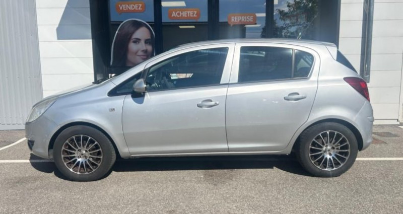 Opel Corsa 1.3L 75CH COSMO CHAINE DE DISTRIBUTION NEUVE   CLIMATISATION  occasion  Le Versoud - photo n3
