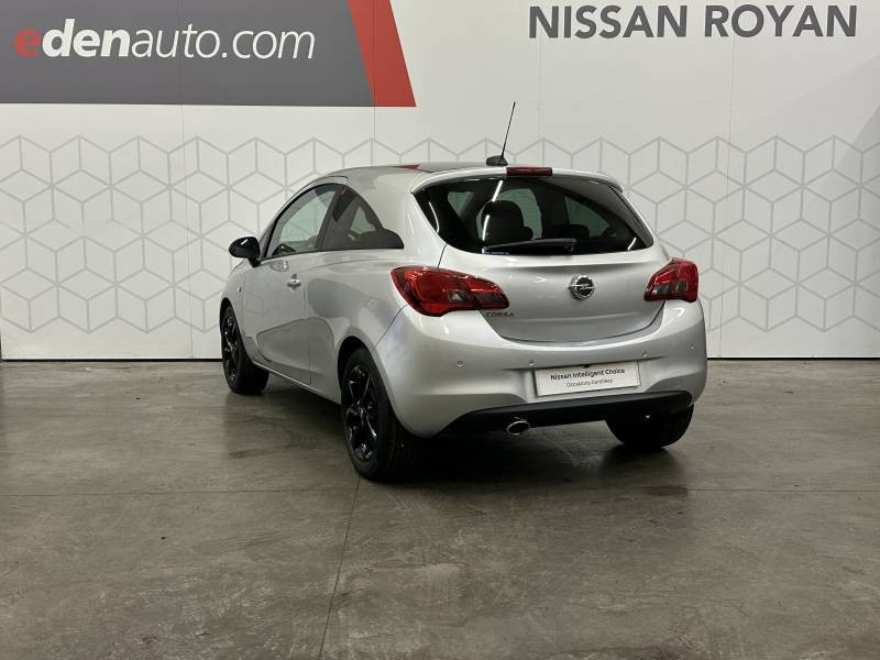 Opel Corsa 1.4 90 ch Black Edition  occasion � Royan - photo n�10