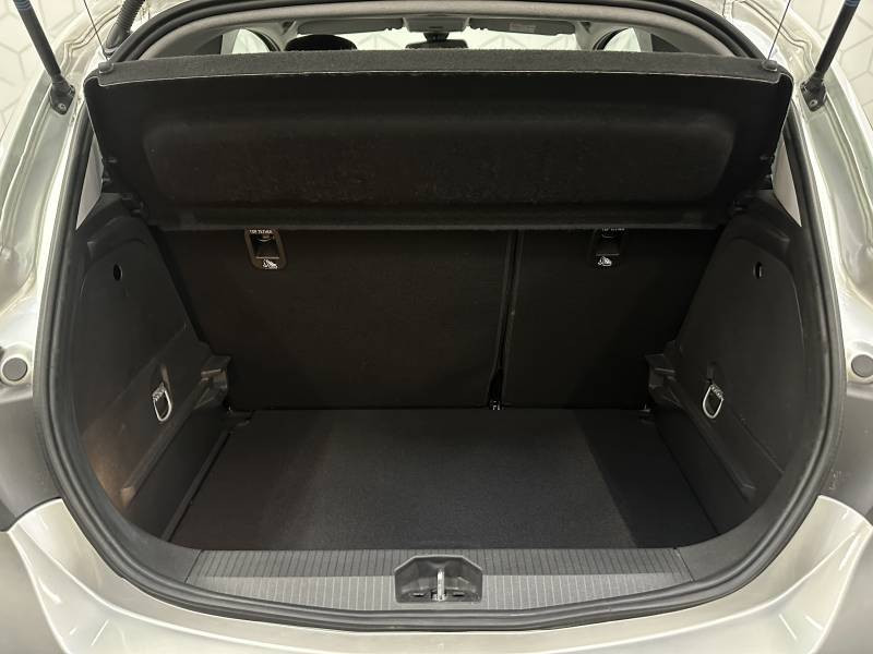 Opel Corsa 1.4 90 ch Black Edition  occasion � Royan - photo n�12