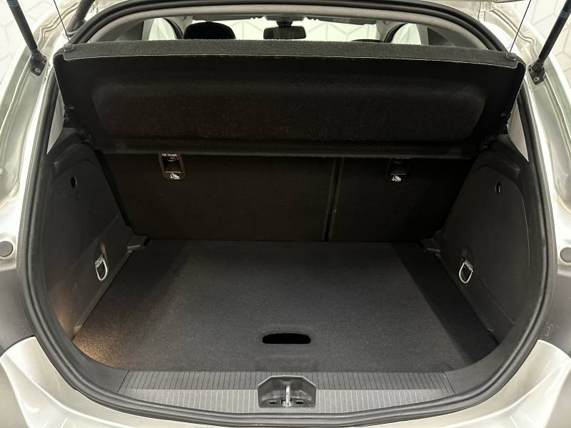 Opel Corsa 1.4 90 ch Black Edition  occasion � Royan - photo n�11