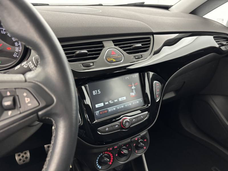 Opel Corsa 1.4 90 ch Black Edition  occasion à AURAY - photo n°12
