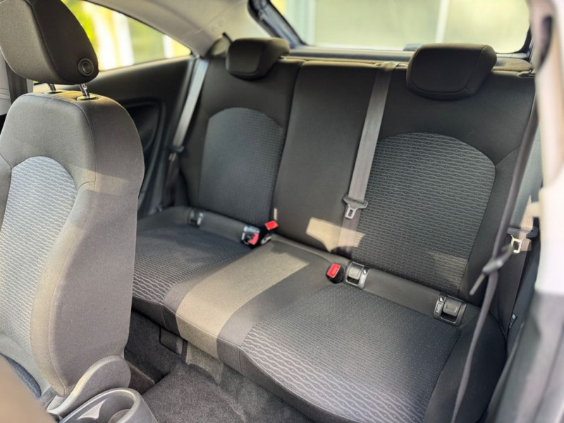 Opel Corsa 1.4 90 ch BVA  occasion  Beaupuy - photo n8