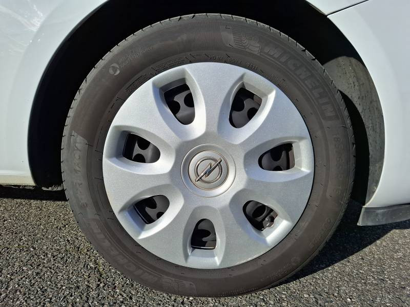 Opel Corsa 1.4 90 ch Edition  occasion � Dax - photo n�9