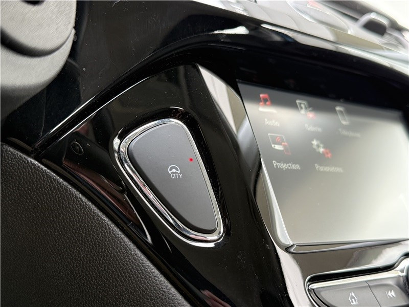 Opel Corsa 1.4 90 CH Excite  occasion � MERIGNAC - photo n�14