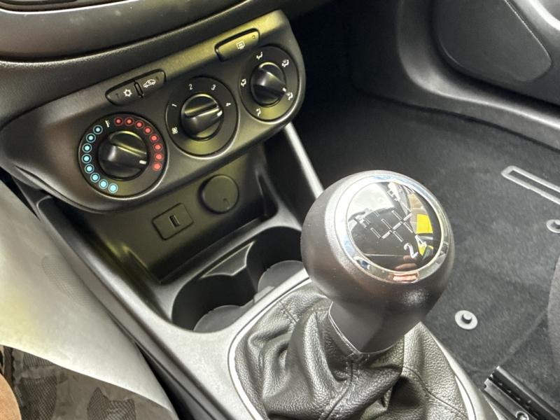 Opel Corsa 1.4 90ch Edition Start/Stop 5p  occasion  Vert-Saint-Denis - photo n19