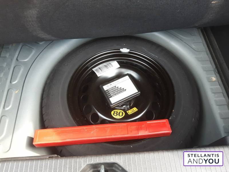 Opel Corsa 1.4 Turbo 100 ch Design Edition  occasion  VILLENEUVE D'ASCQ - photo n10