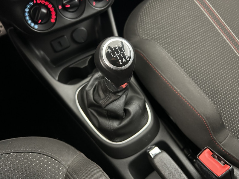 Opel Corsa 1.4 Turbo 100ch Black Edition 5p  occasion � SAINT-GREGOIRE - photo n�13