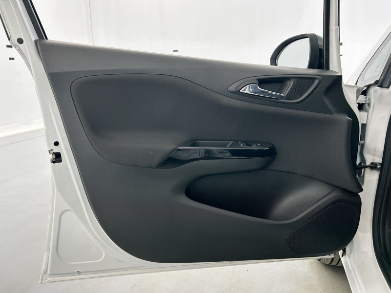 Opel Corsa 1.4 Turbo 100ch Black Edition 5p  occasion � SAINT-GREGOIRE - photo n�11