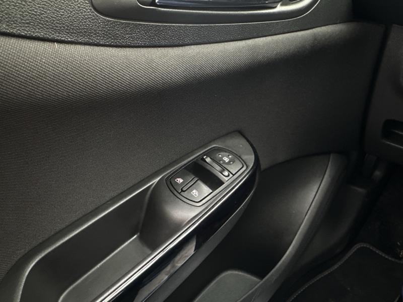 Opel Corsa 1.4 Turbo 100ch Excite Start/Stop 3p  occasion � Corbeil-Essonnes - photo n�20