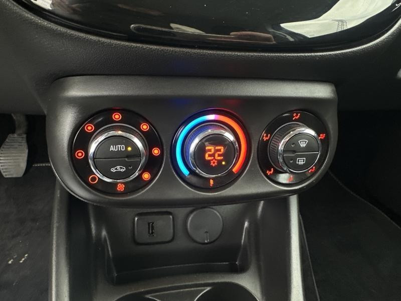 Opel Corsa 1.4 Turbo 100ch Excite Start/Stop 3p  occasion � Corbeil-Essonnes - photo n�16