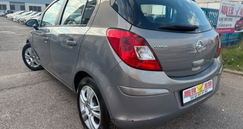 Opel Corsa 1.4 Twinport Cosmo Boite-Auto 5p  occasion � Colmar - photo n�2