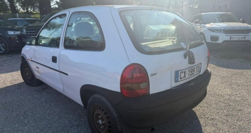 Opel Corsa 1.7 D CITY 3P  occasion � LA FARLEDE - photo n�3