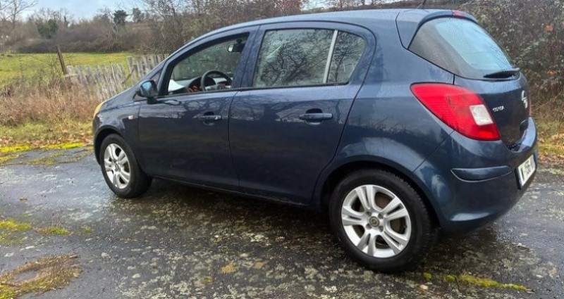 Opel Corsa 2009 1.2 80 cv essence 5 portes  occasion � monistrol sur loire - photo n�4