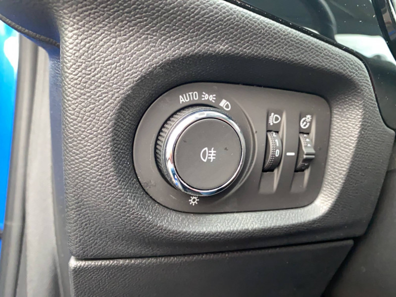 Opel Corsa Corsa 1.2 75 ch BVM5 Elegance Business 5p  occasion  Toulouse - photo n14