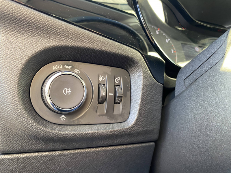 Opel Corsa Corsa 1.2 75 ch BVM5 Elegance Business 5p  occasion &agrave; Toulouse - photo n&deg;8